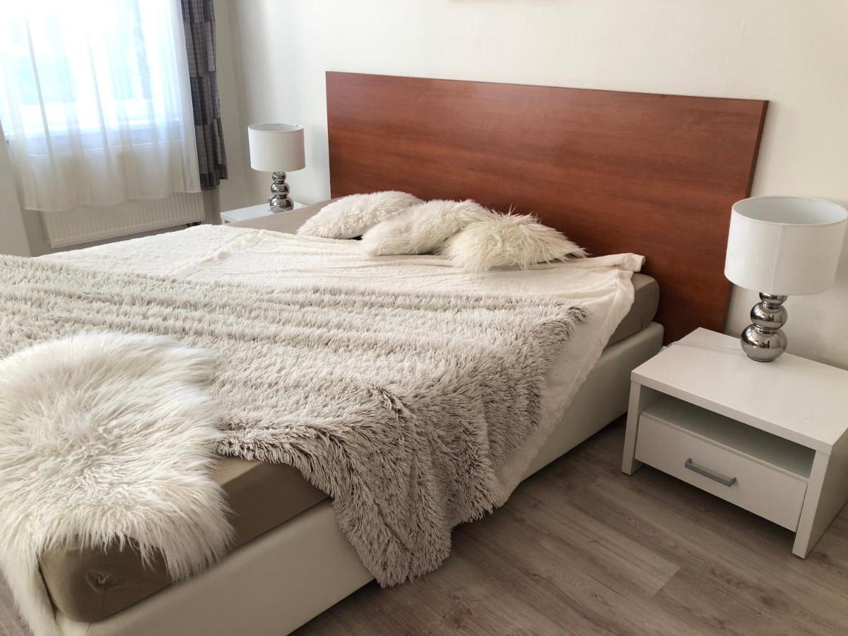קרלובי וארי Apartmany Galeta מראה חיצוני תמונה